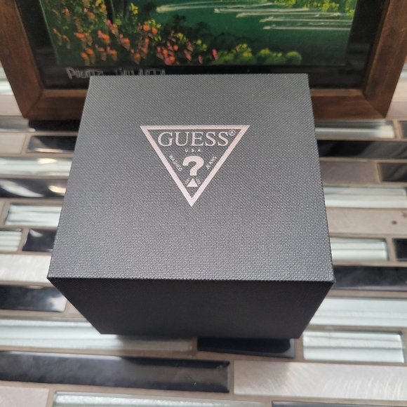 ROSE GOLD MICHAEL KORS WATCH - Picture 8 of 8